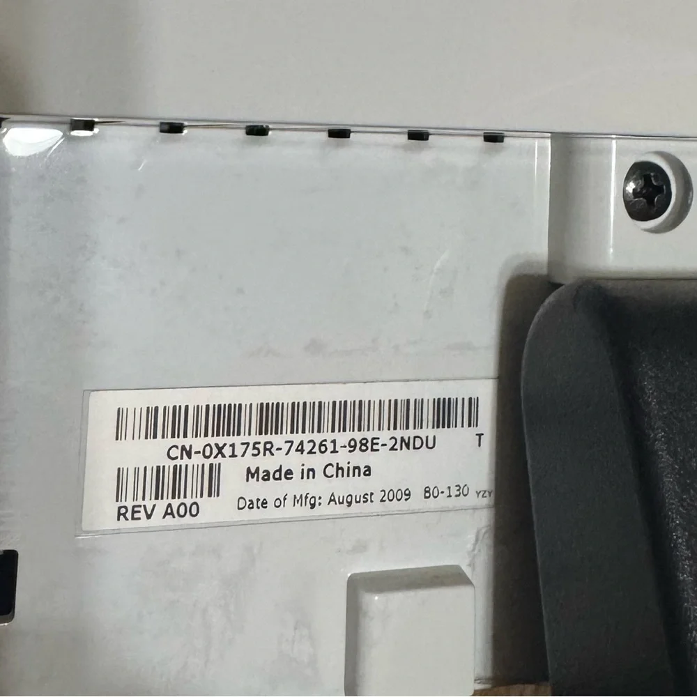 Dell ST2410b 24” 1080p VGA Widescreen LCD Computer Monitor with Table Stand